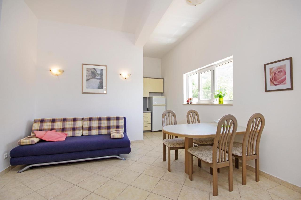Matanovi Dvori Md Apartments Makarska Exterior foto