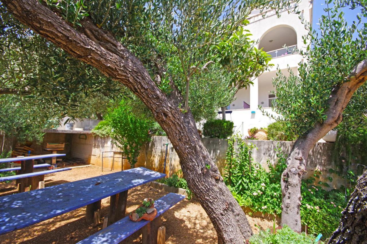 Matanovi Dvori Md Apartments Makarska Exterior foto